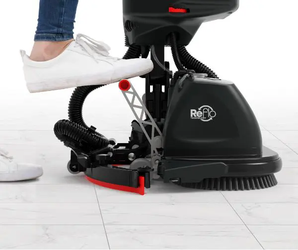 Lower deck mechanism of Numatic 440NX scrubber dryer